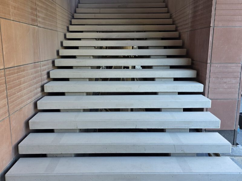 Treppenmontage am Pfalztheater Kaiserslautern